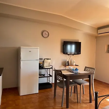 Sea Monolocale Apartman Falerna